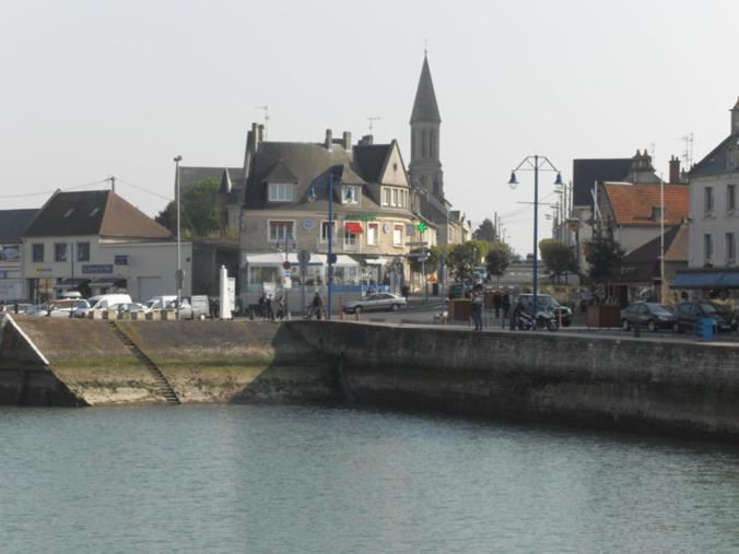 Gites de Mer Port-en-Bessin-Huppain Chambre photo